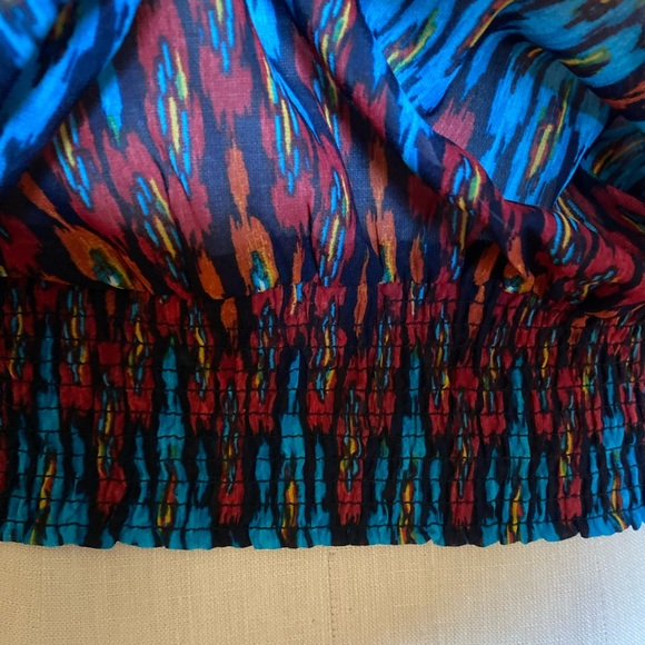 Ariat long sleeved women’s shirt. Size large - Picture 4 of 7